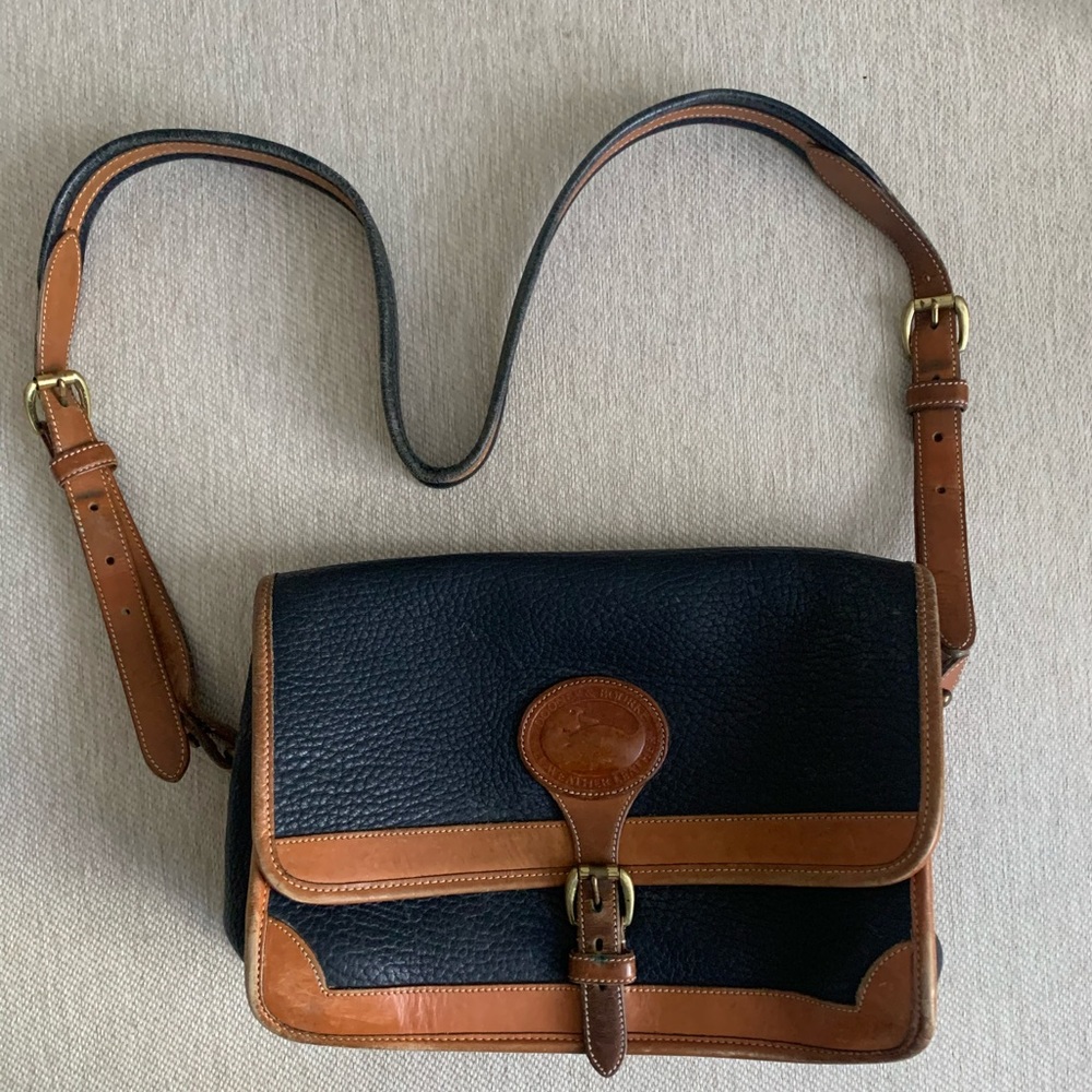 Vintage Dooney & Bourke crossbody